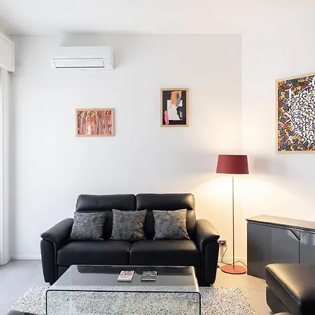 Apartment Close To Duomo Milano Esterno foto